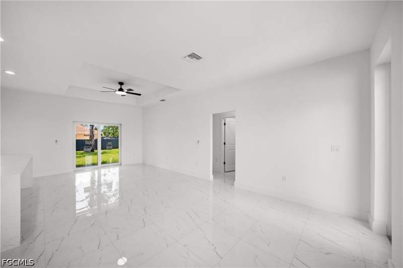 3 bedroom SingleFamilyResidence at 3014 38th St W, Lehigh Acres, Lehigh Acres — photo 5