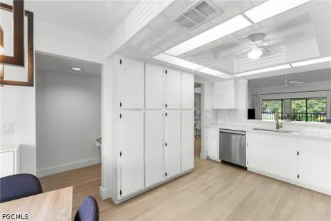 700 Misty Pines Cir 204, Naples FL - photo 10 of 30