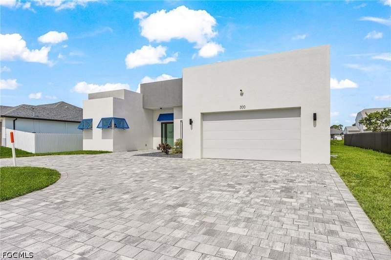 3 bedroom SingleFamilyResidence at 300 Chiquita Blvd N, Cape Coral, Cape Coral — photo 3