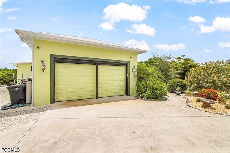 3 bedroom SingleFamilyResidence at 4931 Island Acres Ct, Island Acres, St James City — photo 4