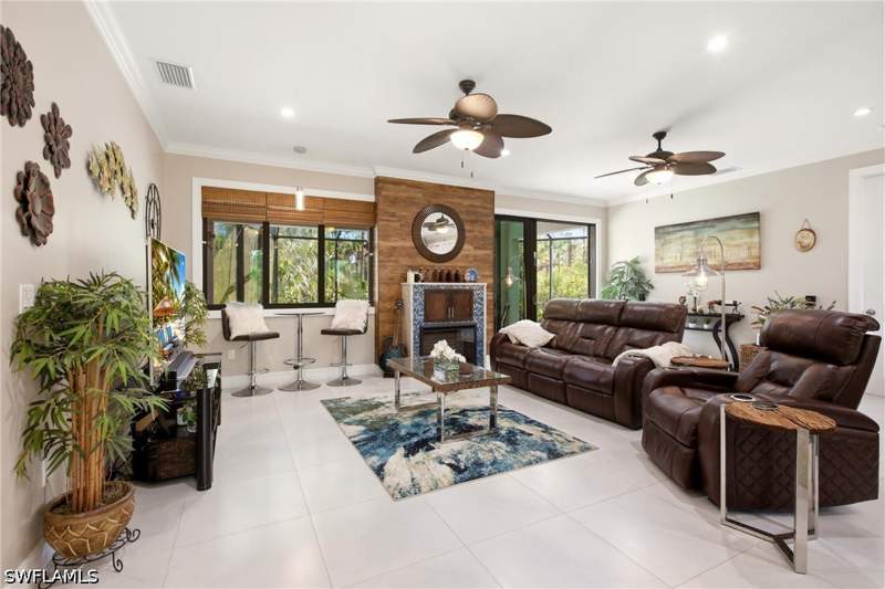 3 bedroom SingleFamilyResidence at 2627 6th Ave NE, Golden Gate Estates, Naples — photo 5