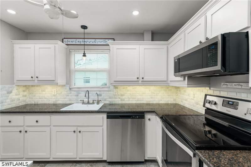 2 bedroom Condominium at 163 Bristol Ln B 201, Bristol Square, Naples — photo 5