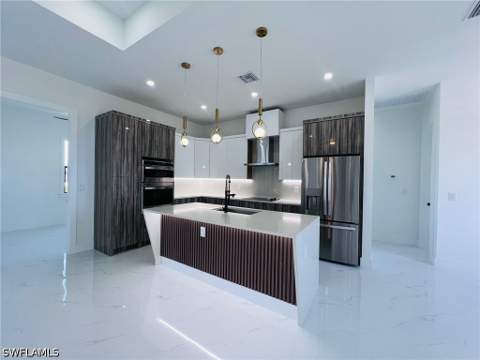 2911 27th St SW, Lehigh Acres FL - photo 14 of 47