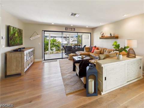 1051 Swallow Ave 208, Marco Island FL - photo 13 of 31