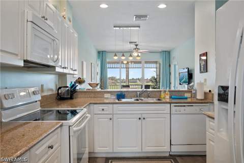 7925 Mahogany Run Ln 923, Naples FL - photo 10 of 44