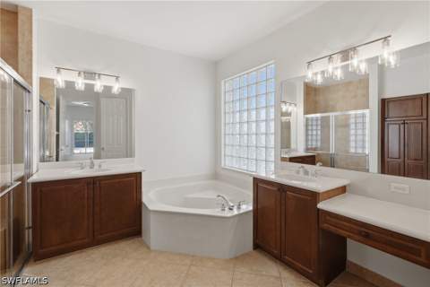 2009 Isla De Palma Cir, Naples FL - photo 16 of 46