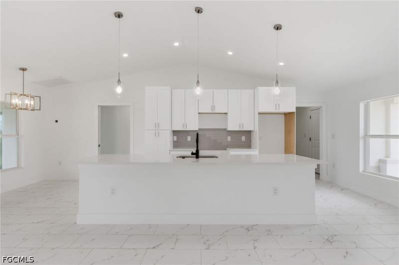 4 bedroom SingleFamilyResidence at 10 NW 20th St, Cape Coral, Cape Coral — photo 4
