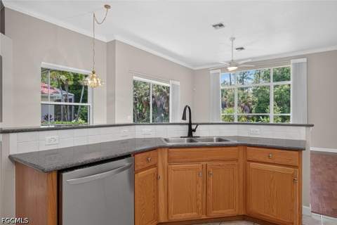 13716 Magnolia Lake Ct, Fort Myers FL - photo 16 of 50