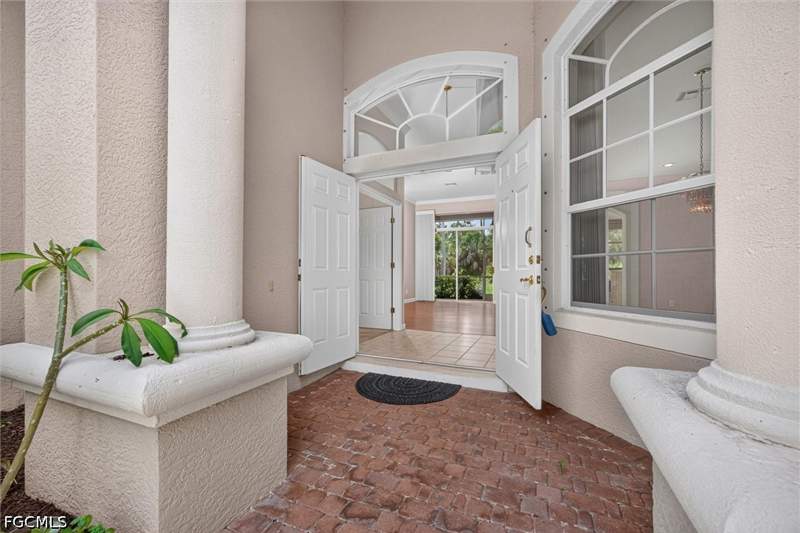 4 bedroom SingleFamilyResidence at 13716 Magnolia Lake Ct, Reflection Lakes, Fort Myers — photo 3