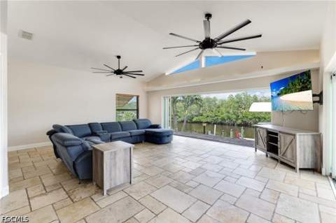 2013 Everest Pkwy, Cape Coral FL - photo 18 of 43