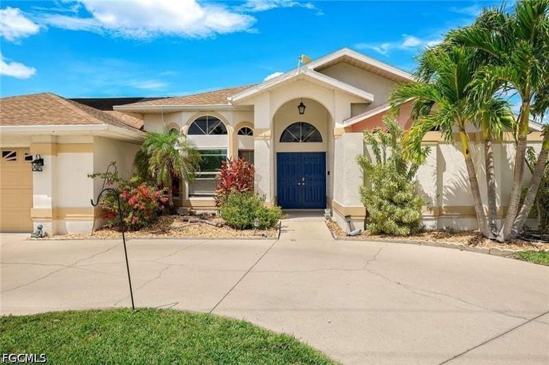 3 bedroom SingleFamilyResidence at 2013 Everest Pkwy, Cape Coral, Cape Coral — photo 5