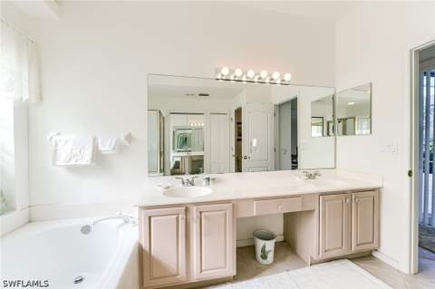 9156 Spring Run Blvd, Estero FL - photo 15 of 34