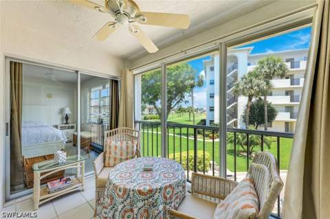 5 High Point Cir W 204, Naples FL - photo 13 of 15