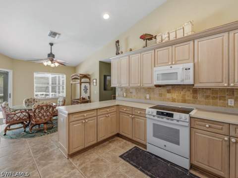211 S Bahama Ave, Marco Island FL - photo 9 of 21