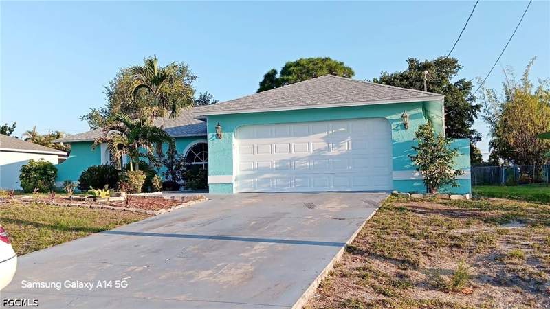 3 bedroom SingleFamilyResidence at 1000 SW 37th St, Cape Coral, Cape Coral — photo 3