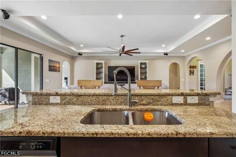 10100 Belcrest Blvd, Fort Myers FL - photo 13 of 49