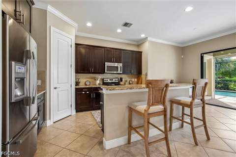 10100 Belcrest Blvd, Fort Myers FL - photo 15 of 49