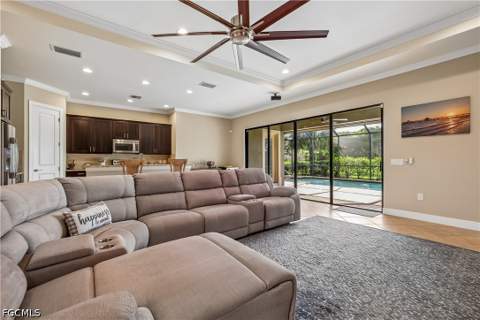 10100 Belcrest Blvd, Fort Myers FL - photo 8 of 49