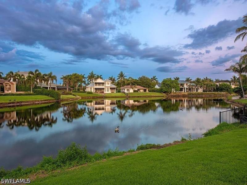 3 bedroom SingleFamilyResidence at 4856 Crayton Rd, Park Shore, Naples — photo 2