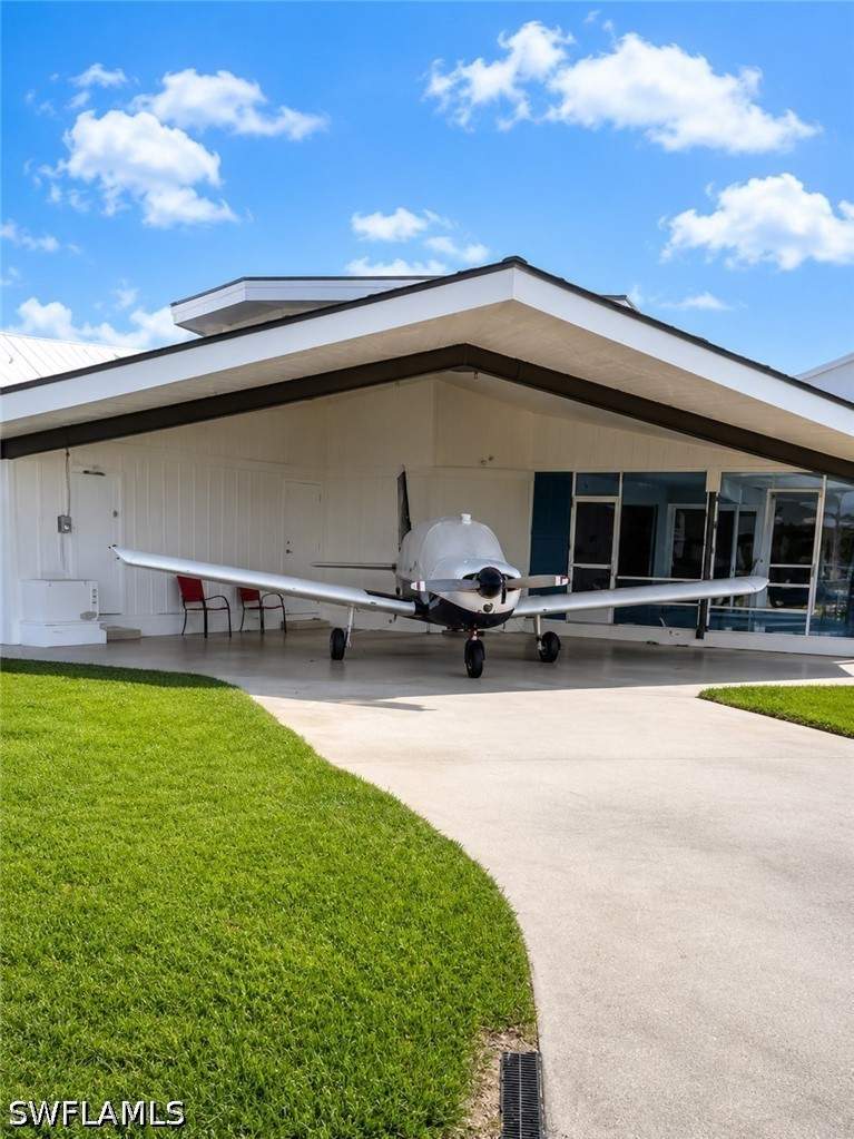 2 bedroom SingleFamilyResidence at 3940 Skyway Dr 55, Wing South Airpark, Naples — photo 2