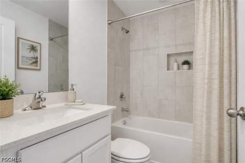 219 NW 25th Ter, Cape Coral FL - photo 16 of 42