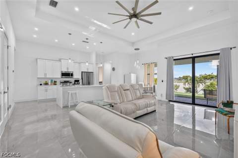 228 SW 31st Pl, Cape Coral FL - photo 6 of 41