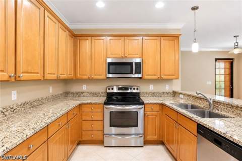 9126 Chula Vista St 12303, Naples FL - photo 13 of 41