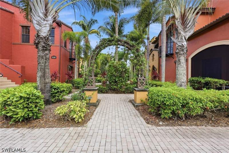 2 bedroom Condominium at 9126 Chula Vista St 12303, Ole, Naples — photo 2