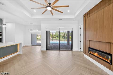 2014 SW 8th Pl, Cape Coral FL - photo 7 of 38