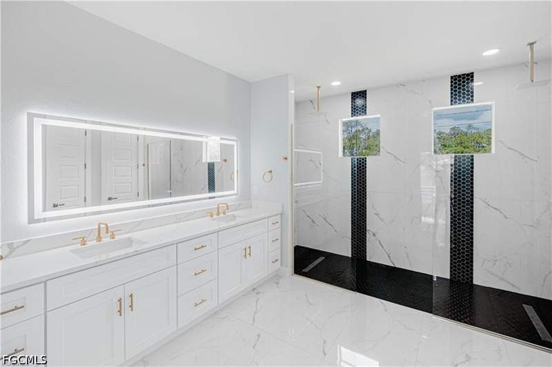 3 bedroom SingleFamilyResidence at 3311 Andalusia Blvd, Cape Coral, Cape Coral — photo 3