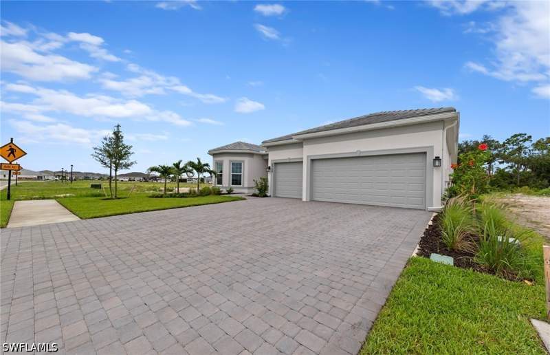 3 bedroom SingleFamilyResidence at 6958 Del Webb Oak Creek Blvd, Del Webb Oak Creek, North Fort Myers — photo 4