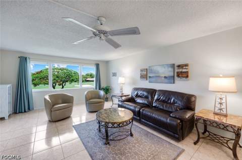 6102 Augusta Dr 307, Fort Myers FL - photo 7 of 43