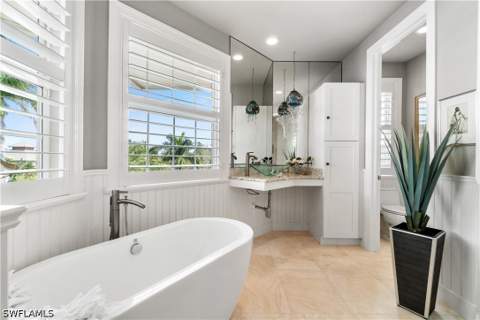 225 Bayfront Dr, Bonita Springs FL - photo 21 of 44
