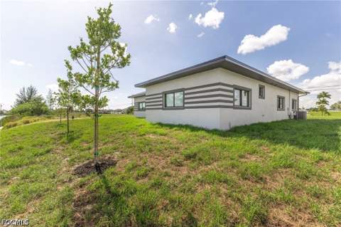 614 NW 9th St, Cape Coral FL - photo 12 of 48