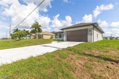 614 NW 9th St, Cape Coral FL - photo 9 of 48