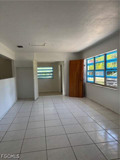 3977 Seminole Ave, Fort Myers FL - photo 12 of 13