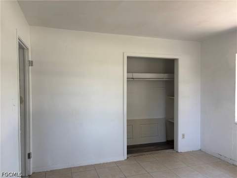 3977 Seminole Ave, Fort Myers FL - photo 8 of 13