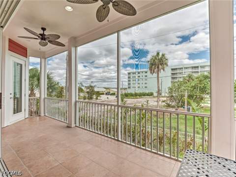 276 Delmar Ave, Fort Myers Beach FL - photo 15 of 46