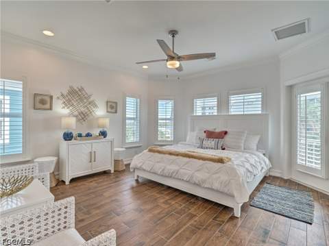276 Delmar Ave, Fort Myers Beach FL - photo 23 of 46