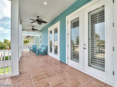 282 Delmar Ave, Fort Myers Beach FL - photo 10 of 43