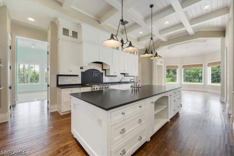 2263 Coach House Ln, Naples FL - photo 17 of 49