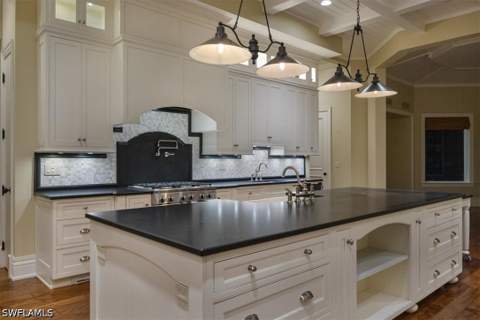 2263 Coach House Ln, Naples FL - photo 19 of 49