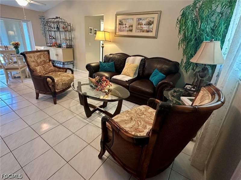 3 bedroom SingleFamilyResidence at 506 SE 27th Ter, Cape Coral, Cape Coral — photo 5