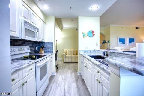 10350 Washingtonia Palm Way 4232, Fort Myers FL - photo 10 of 43