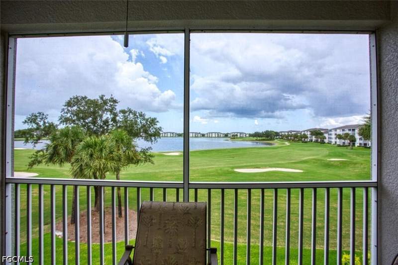 2 bedroom Condominium at 10350 Washingtonia Palm Way 4232, Terrace, Fort Myers — photo 2