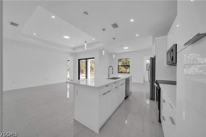 3 bedroom SingleFamilyResidence at 4703 Sara Ave N, Lehigh Acres, Lehigh Acres — photo 5