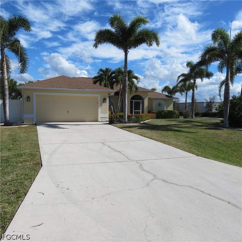 4 bedroom SingleFamilyResidence at 4145 SW 9th Ave, Cape Coral, Cape Coral — photo 4