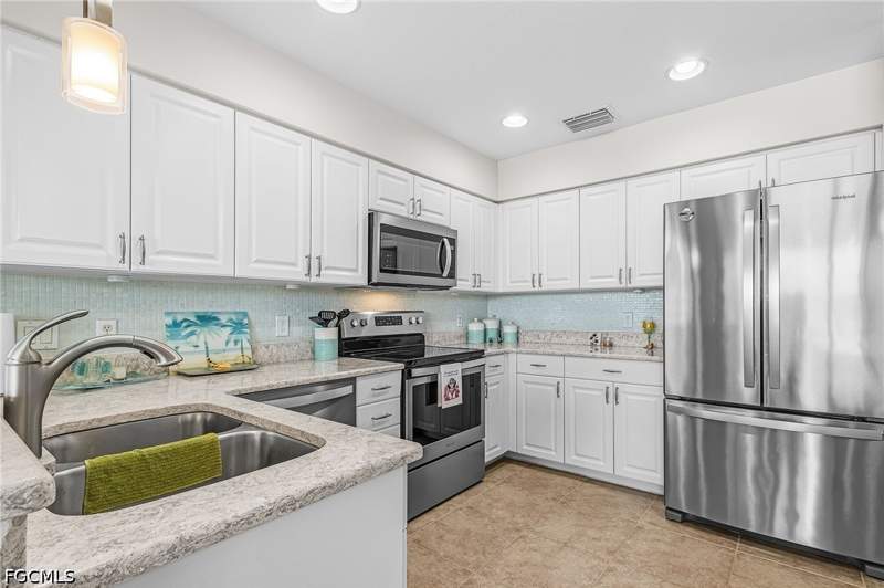 2 bedroom Condominium at 16630 Crownsbury Way 102, Oxford Pointe, Fort Myers — photo 5