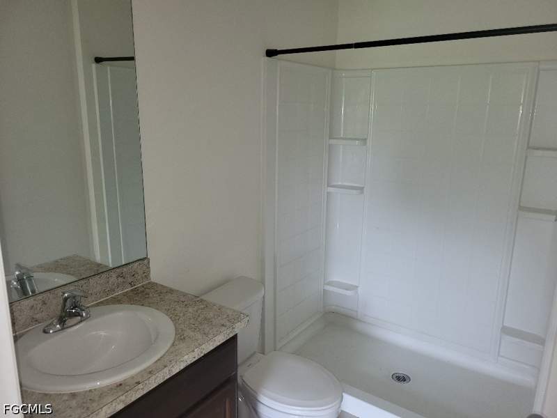 3 bedroom SingleFamilyResidence at 3303 75th St W, Lehigh Acres, Lehigh Acres — photo 5