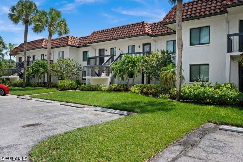 2 bedroom Condominium at 4251 27th CT SW 104, FAIRWAYS AT PAR FIVE, Naples — photo 2